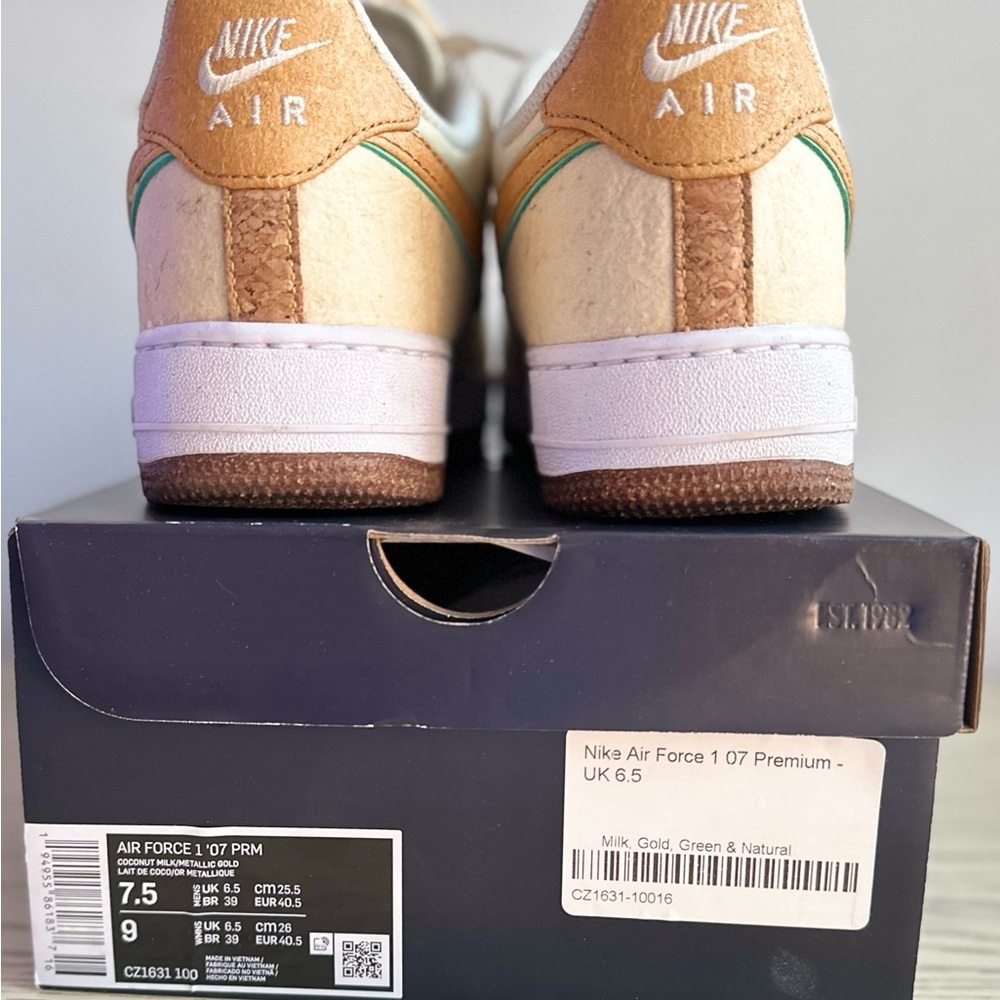 Nike Air Force 1 07 Premium - Picture 7 of 7